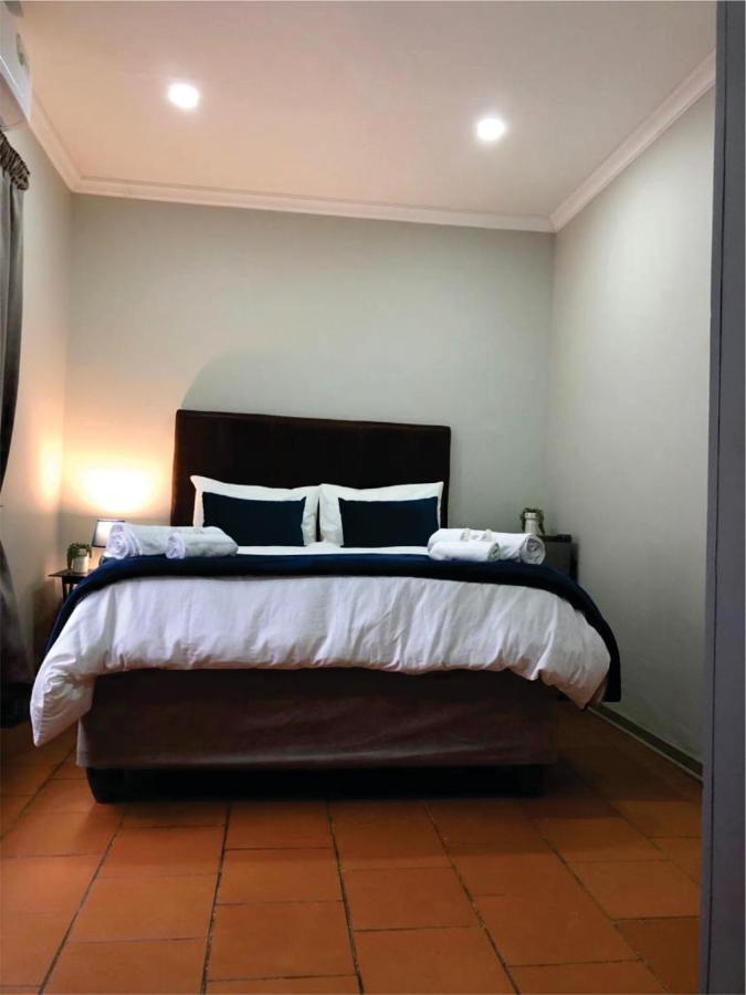 Beesdam Guesthouse Potchefstroom Exterior foto