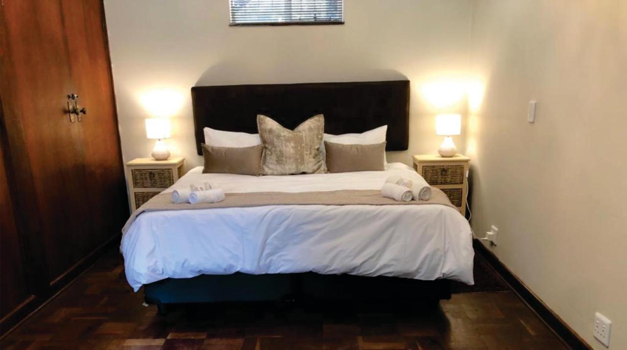 Beesdam Guesthouse Potchefstroom Exterior foto