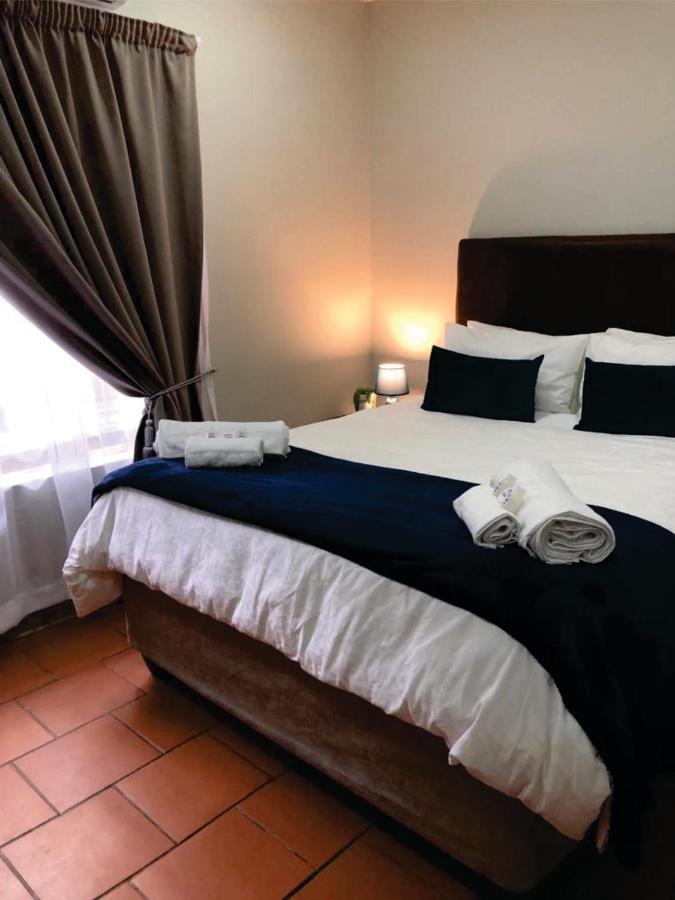 Beesdam Guesthouse Potchefstroom Exterior foto